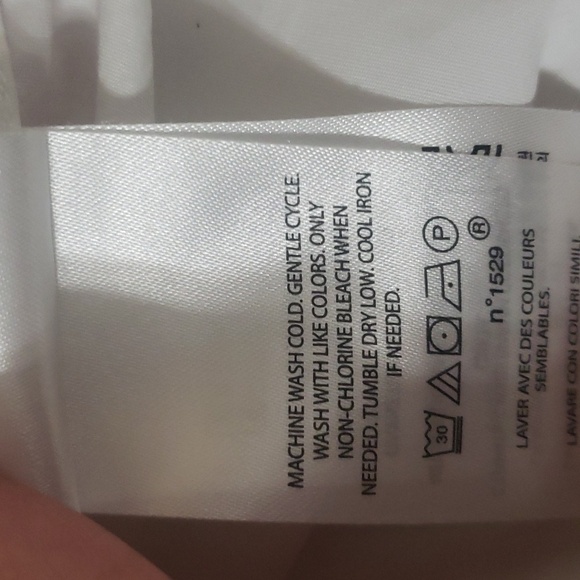 Polo. Ralph Lauren. White Ruffled Button-up Blouse; Sleeveless. Size XL NWT - Picture 10 of 10